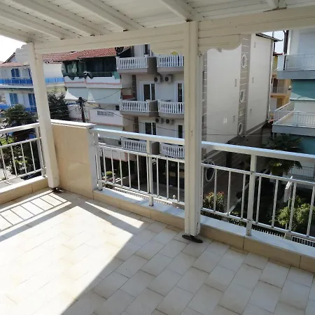 All Summer Dafni Aparthotel Olympiaki Akti