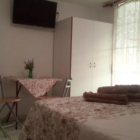 All Summer Dafni Aparthotel